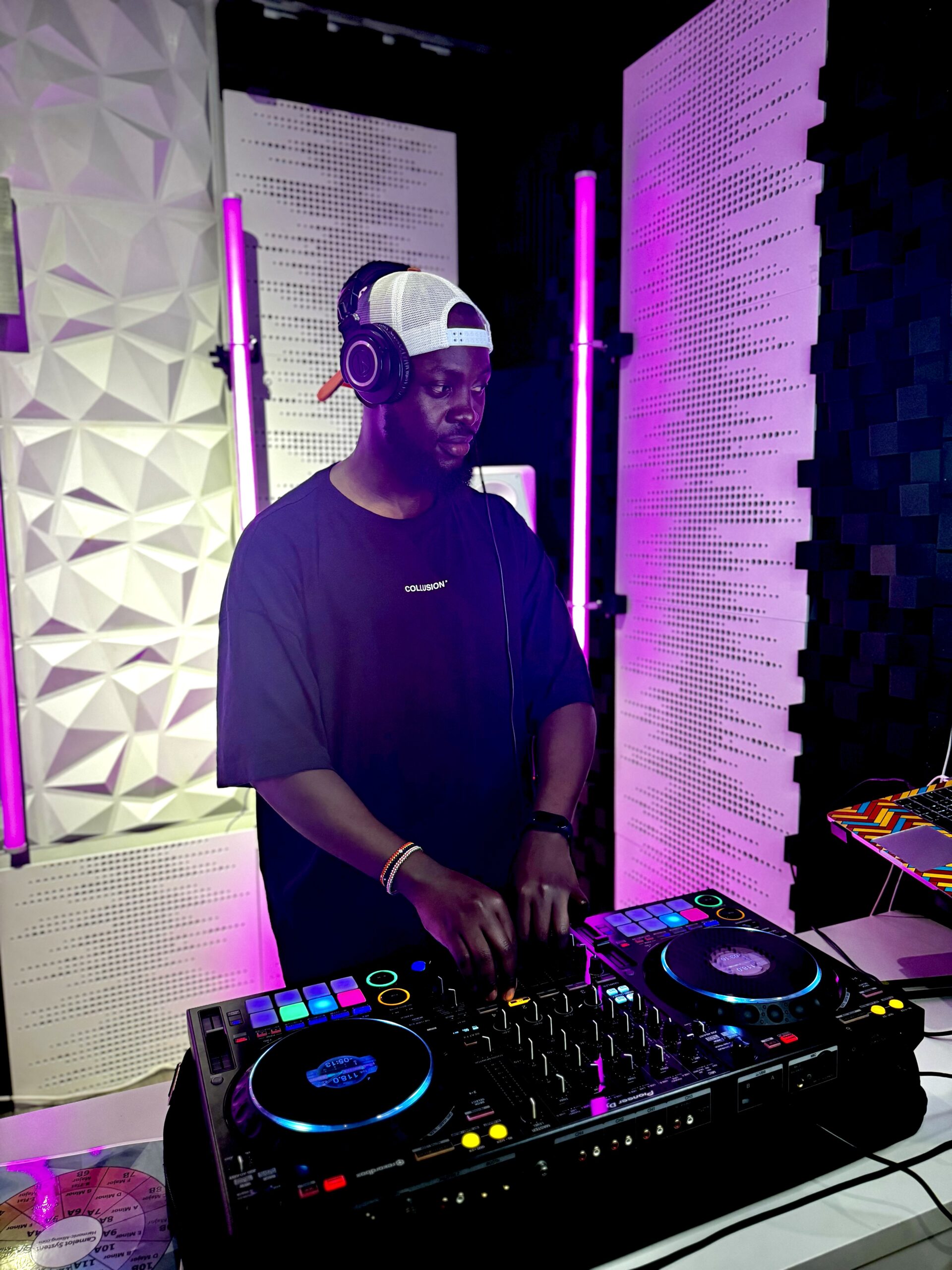 Dj