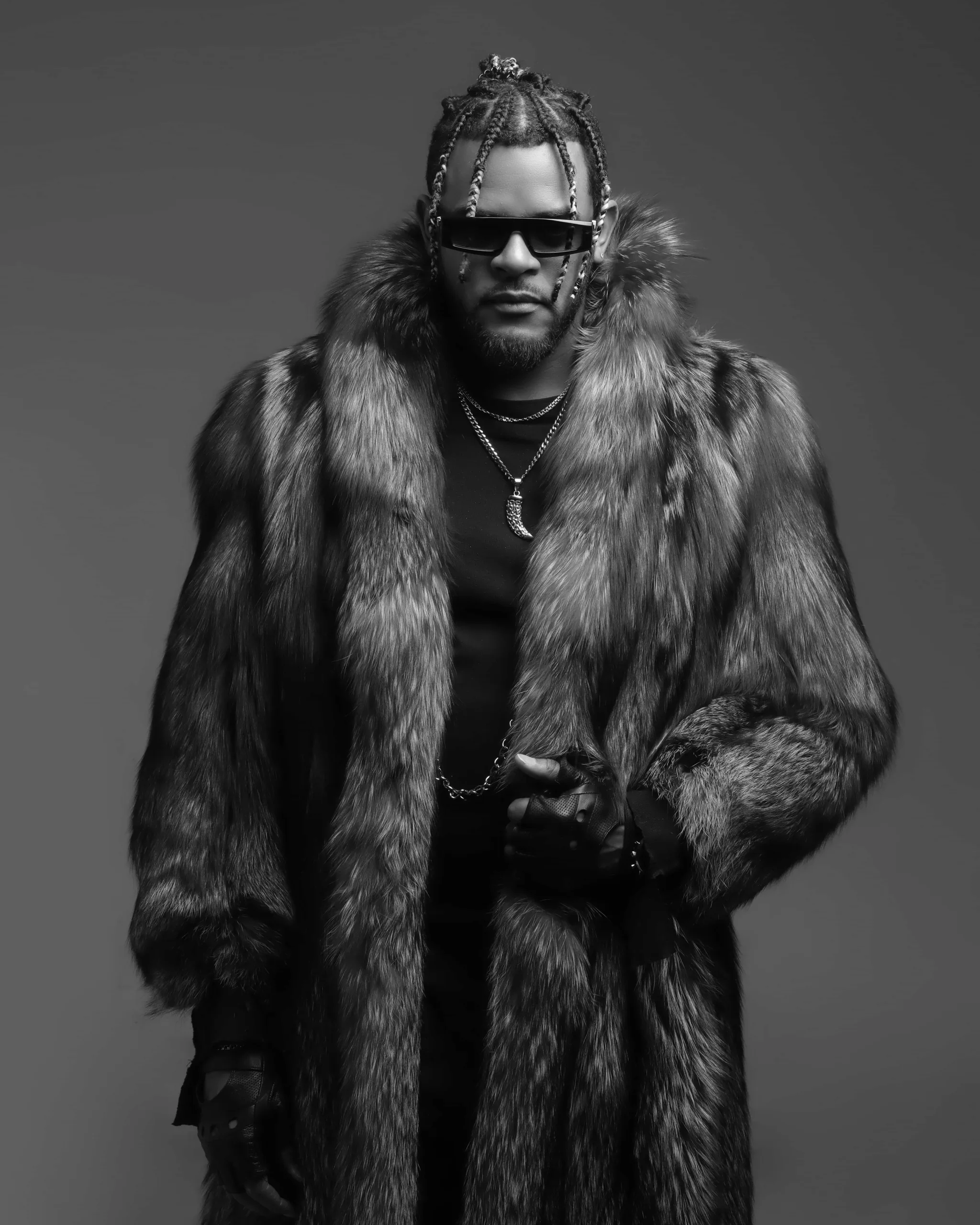 DJ